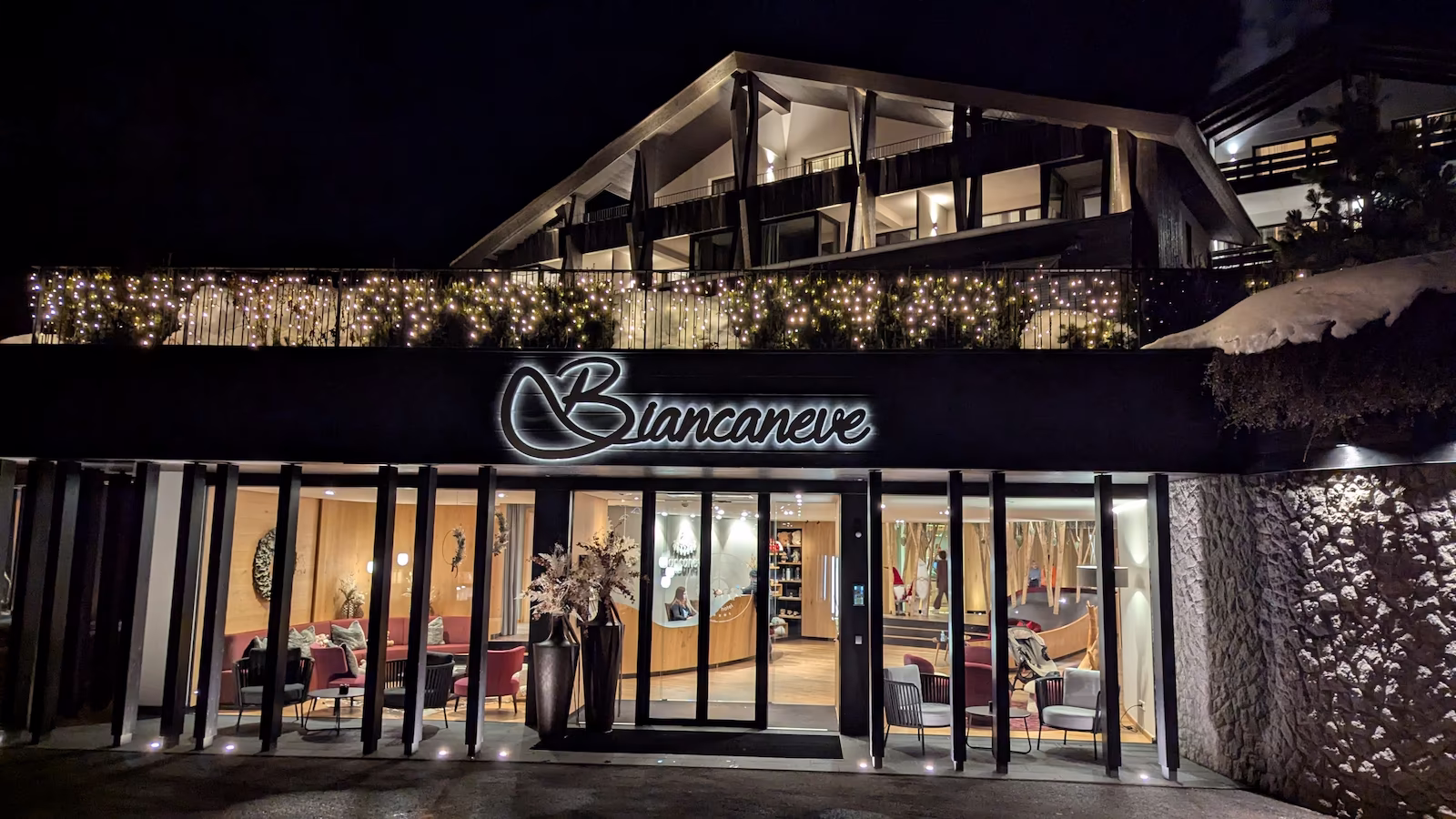Family Hotel Biancaneve in Wolkenstein - Außenansicht und Umgebung