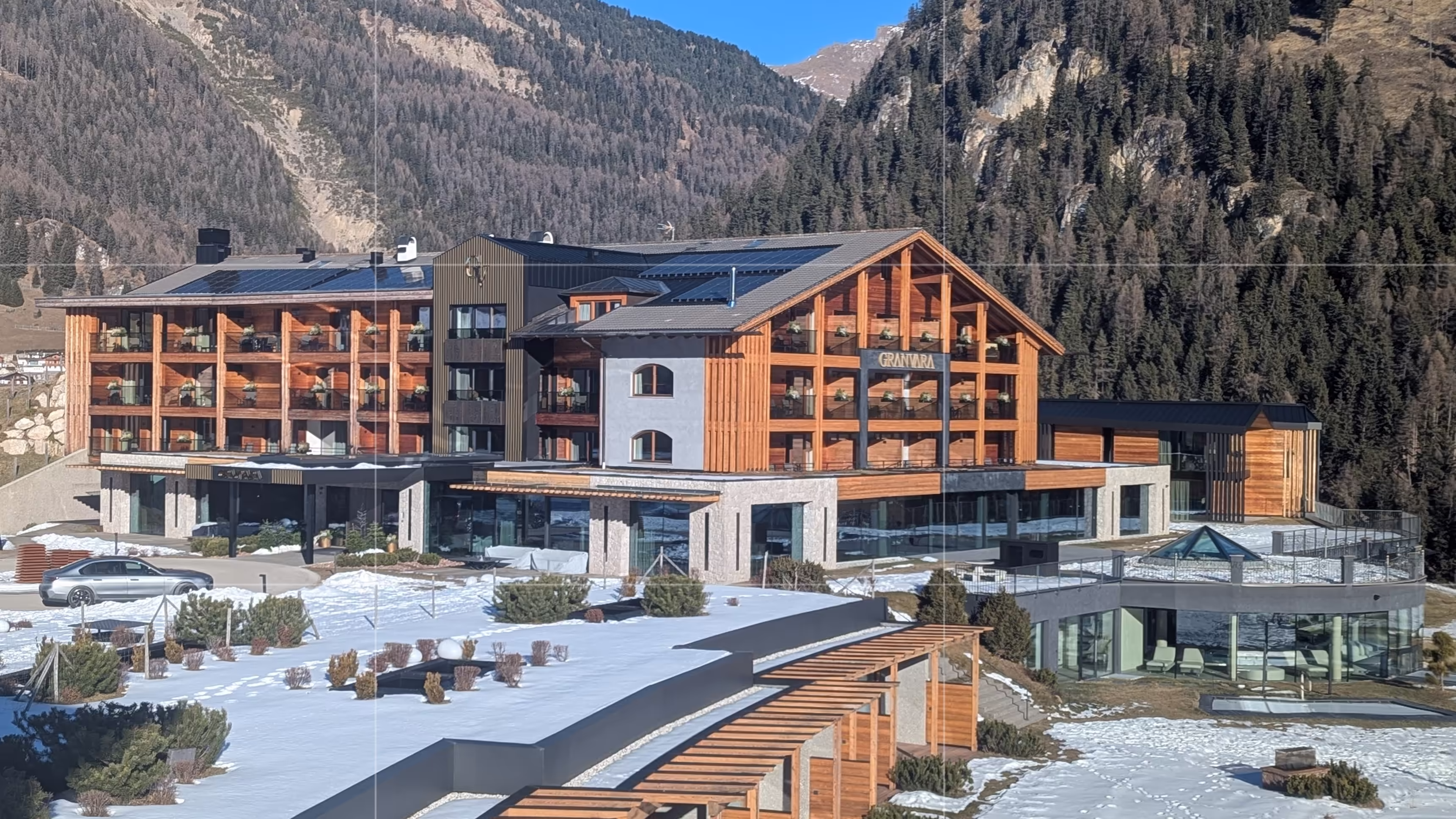 Granvara Relais & SPA Hotel in Wolkenstein - Außenansicht und Umgebung